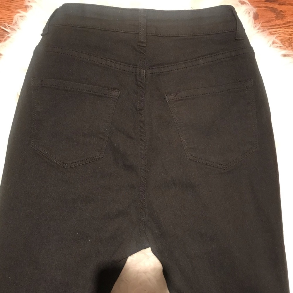 Jeans - Picture 2 of 4